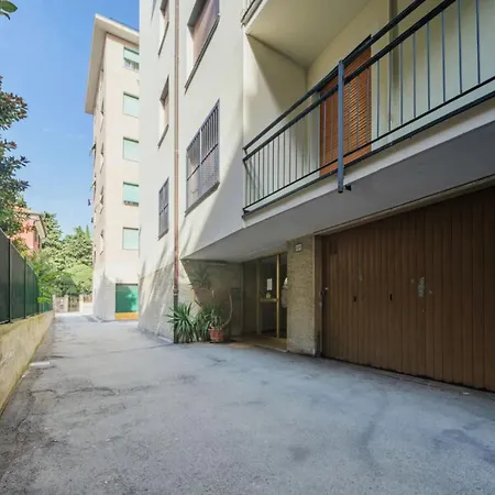 Lejlighed Enrico Chiavari